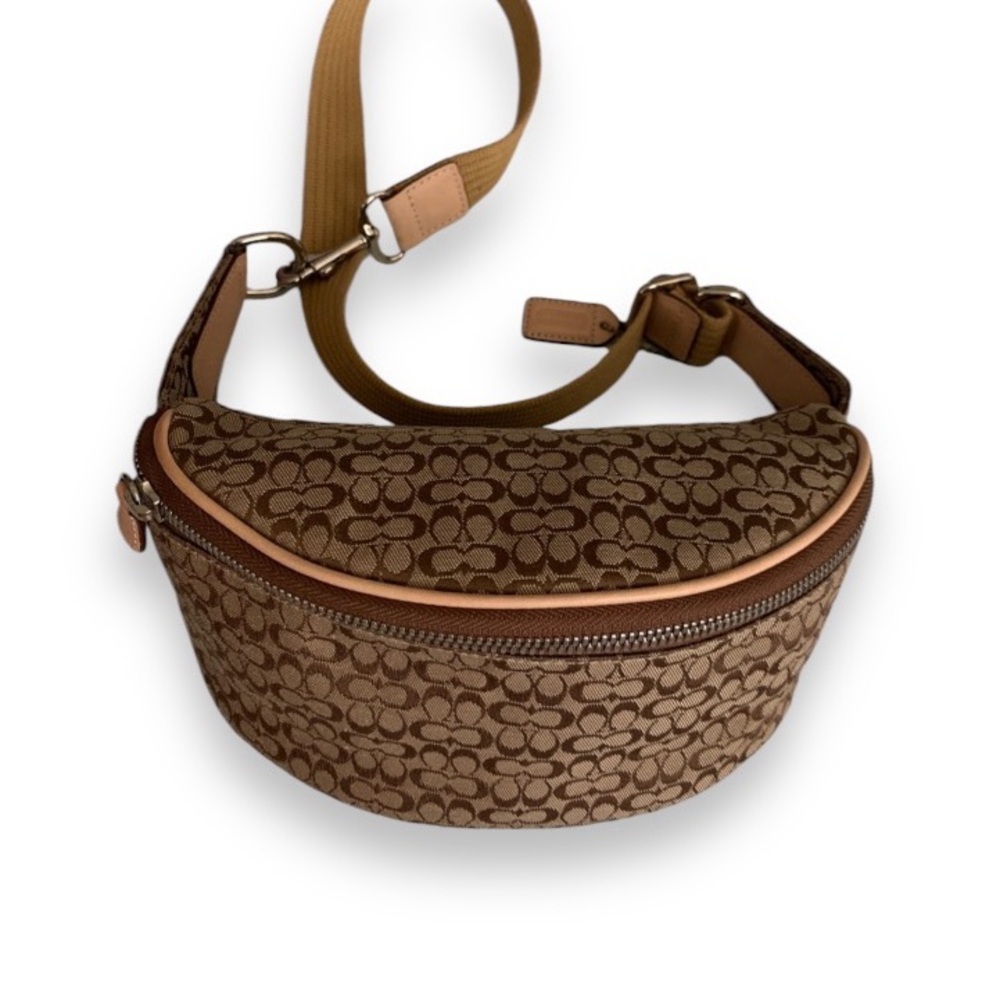 Coach Vintage Charter Belt Bag Signature Jacquard